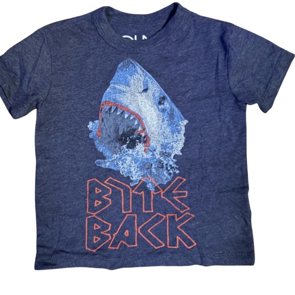 Chaser boys shark bite tshirt size 3 in excellent condition